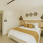 Opal Paros Hotel