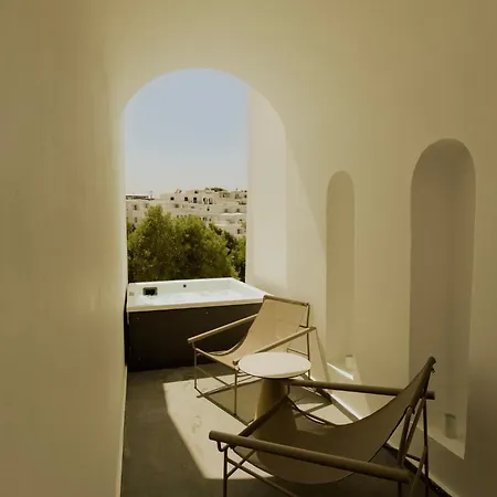 Opal Paros Szálloda Náusza