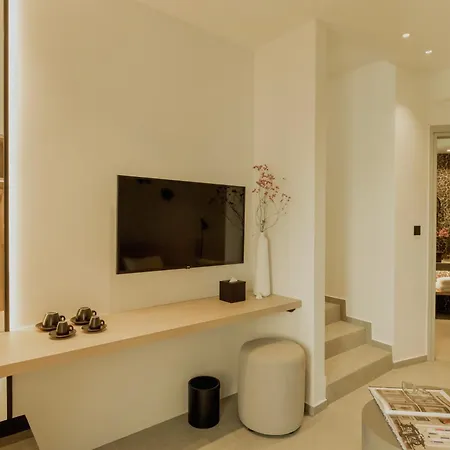 Opal Paros 4* Náusza