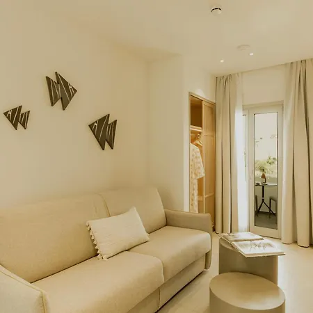 Szálloda Opal Paros 4*
