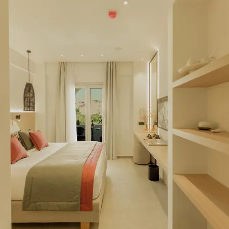 Opal Paros 4* Náusza