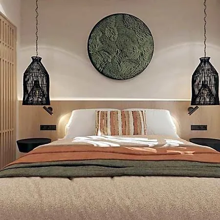 Opal Paros 4* Náusza