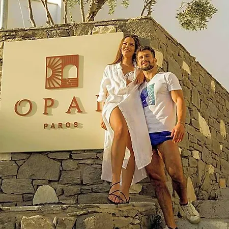 Opal Paros Szálloda Náusza