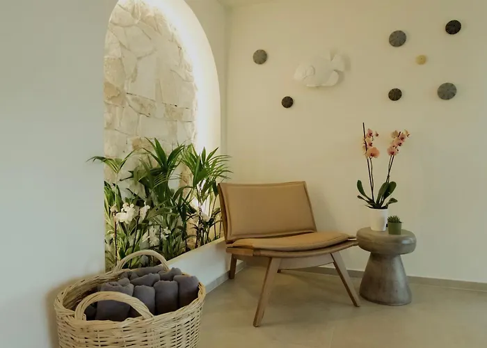 Opal Paros Szálloda Náusza